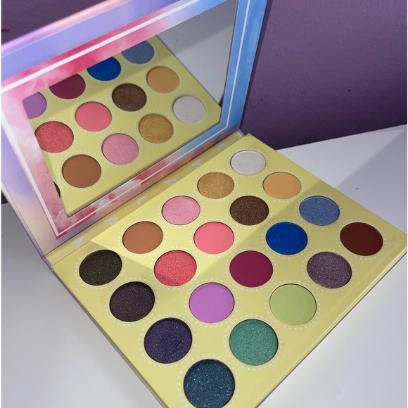 Paradise 2 EYESHADOW - Picture 2 of 4